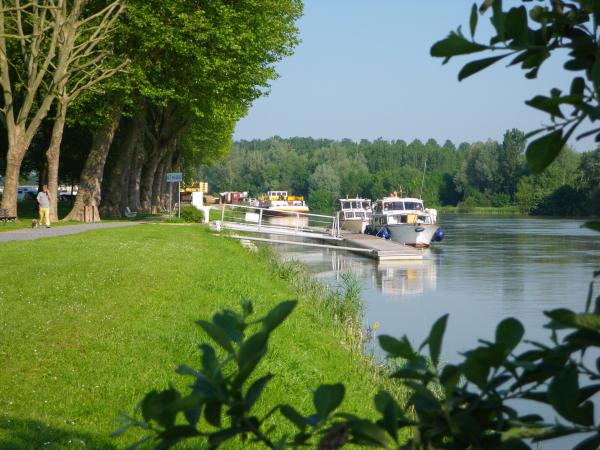 Halte fluviale de Bray-sur-Seine, proche de Provins