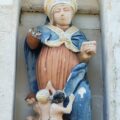 Statue Saint-Nicolas à Bray-sur-Seine, dans le Bassée-Montois, région de Provins