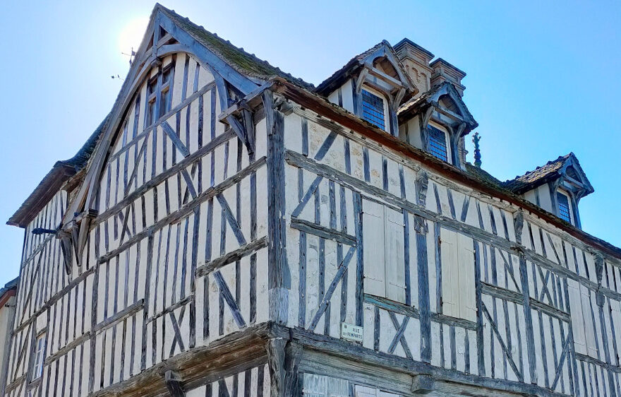 Historic house in Bray-sur-Seine, in the Bassée-Montois, Provins region