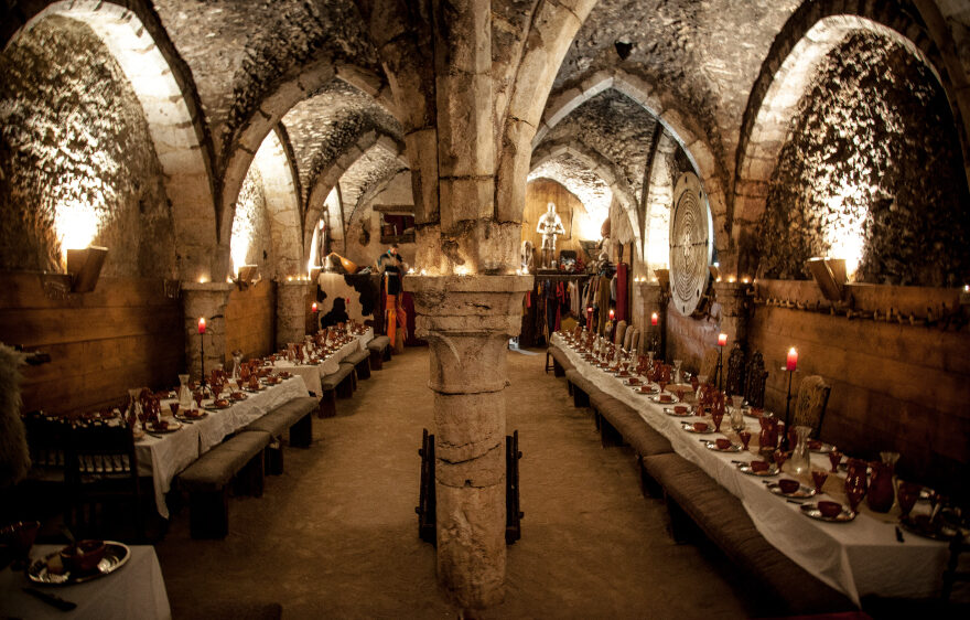 Banquet of Troubadours, medieval banquet in Provins