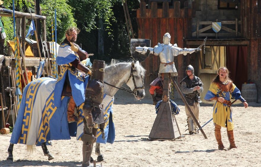 Epées et Donjon, spectacle historique de Provins Epées et Donjon, spectacle historique de Provins