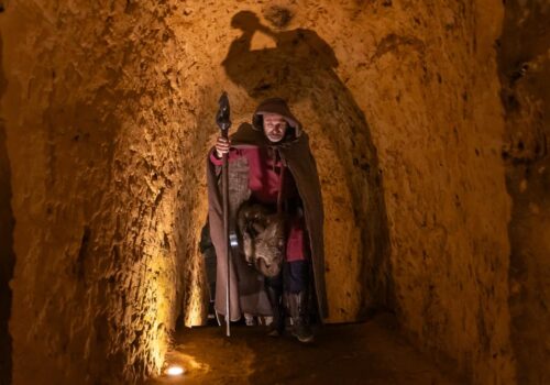 Légendes et Croyances, visite théâtralisée dans les Souterrains de Provins