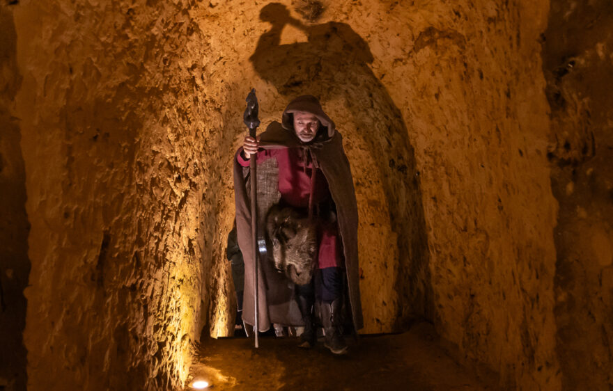 Légendes et Croyances, visite théâtralisée dans les Souterrains de Provins